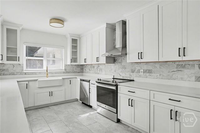 27 E 63rd Street, Savannah, GA 31405