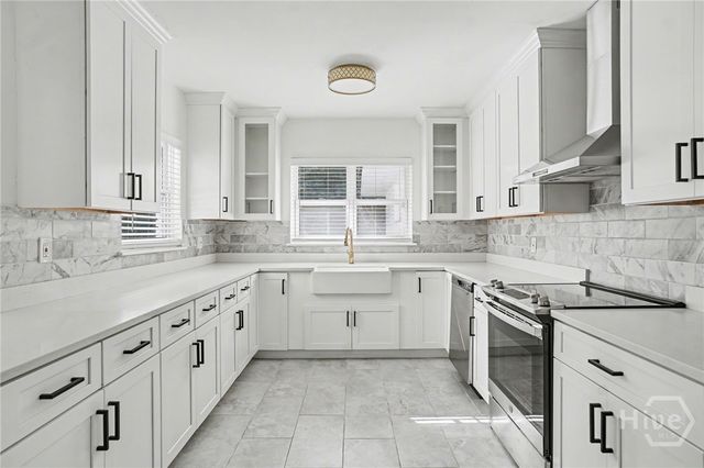 27 E 63rd Street, Savannah, GA 31405