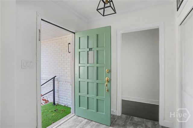 27 E 63rd Street, Savannah, GA 31405