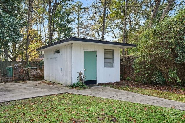 27 E 63rd Street, Savannah, GA 31405