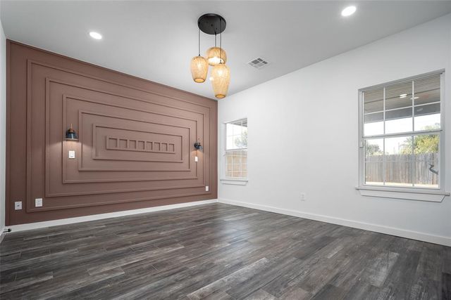 5105 S RHODE ISLAND Avenue, Oklahoma City, OK 73129