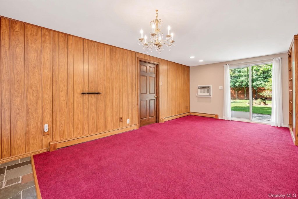 1050 Sipp Avenue, Medford, NY 11763 — photo 5
