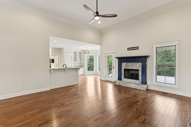 126 Tom Walker Dr, Beechgrove, TN 37018