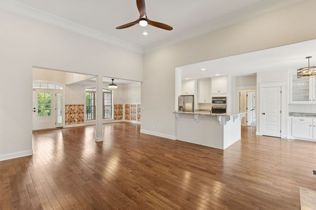 126 Tom Walker Dr, Beechgrove, TN 37018