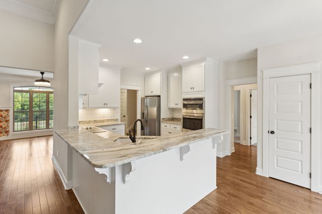 126 Tom Walker Dr, Beechgrove, TN 37018