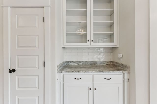 126 Tom Walker Dr, Beechgrove, TN 37018