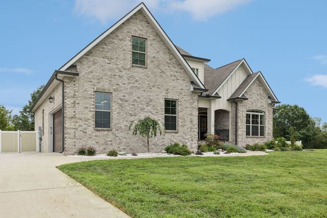 126 Tom Walker Dr, Beechgrove, TN 37018