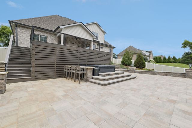 126 Tom Walker Dr, Beechgrove, TN 37018