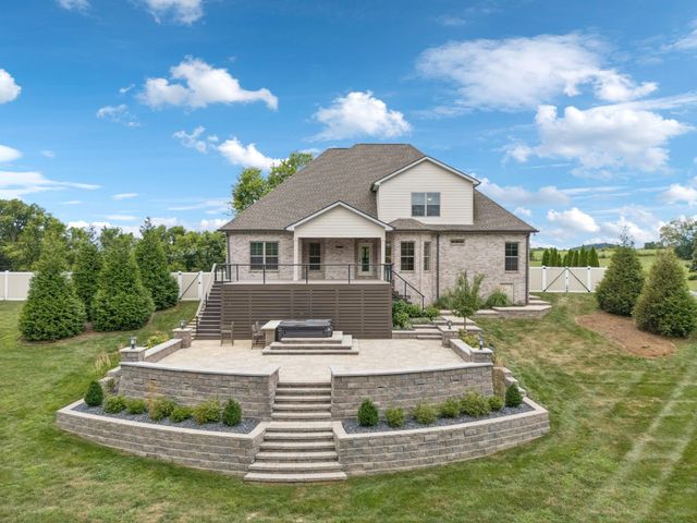 126 Tom Walker Dr, Beechgrove, TN 37018