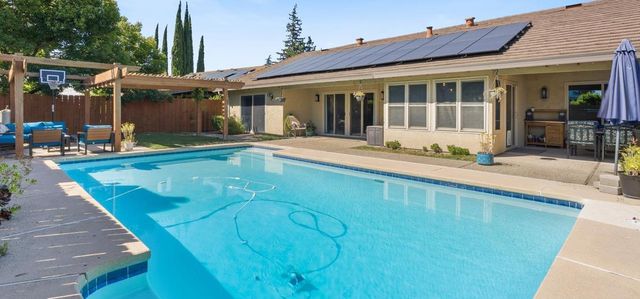 5330 Covey Creek Cir, Stockton, CA 95207