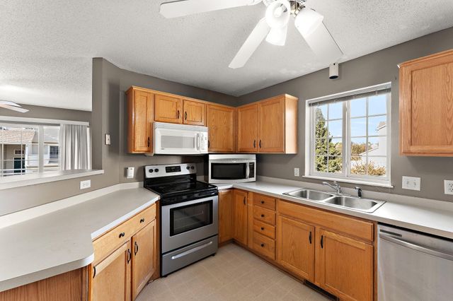 14516 Lockslie Trail, Savage, MN 55378