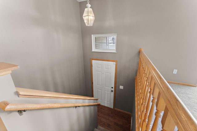14516 Lockslie Trail, Savage, MN 55378