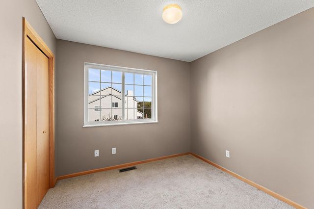 14516 Lockslie Trail, Savage, MN 55378