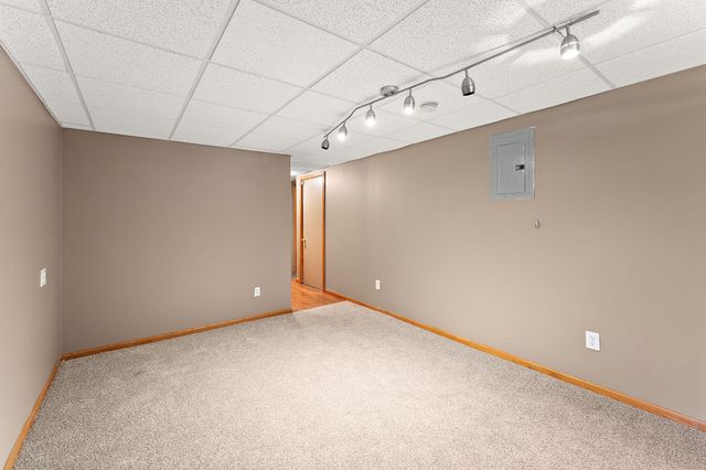 14516 Lockslie Trail, Savage, MN 55378
