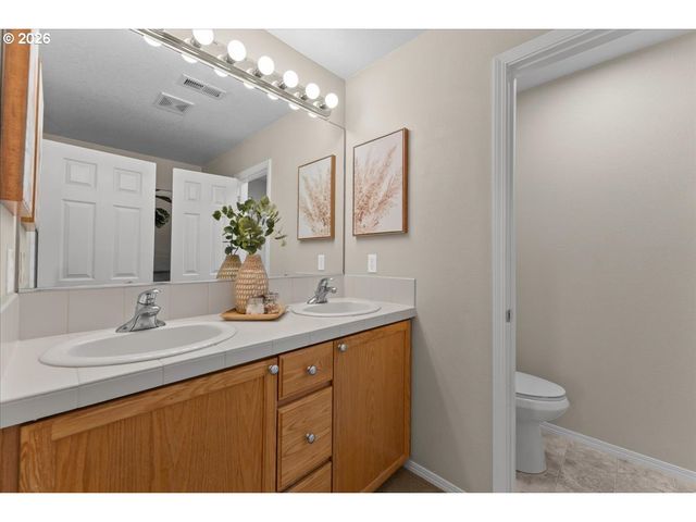2234 Nw 168TH Pl, Beaverton, OR 97006