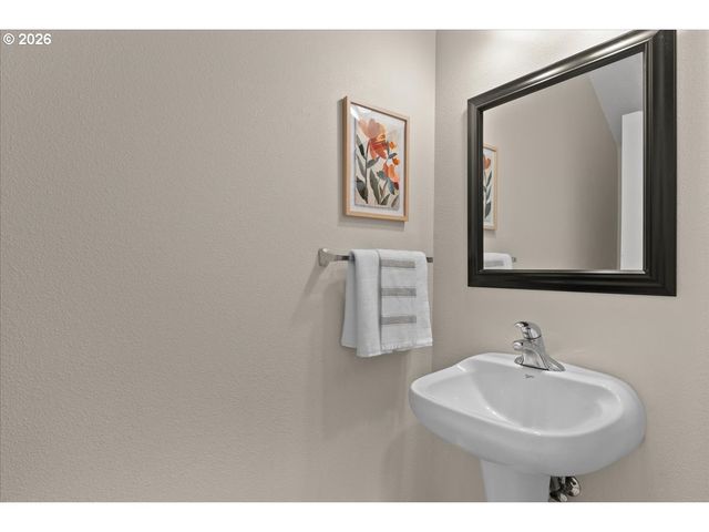 2234 Nw 168TH Pl, Beaverton, OR 97006