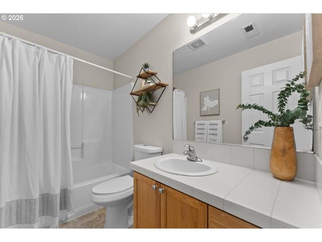 2234 Nw 168TH Pl, Beaverton, OR 97006