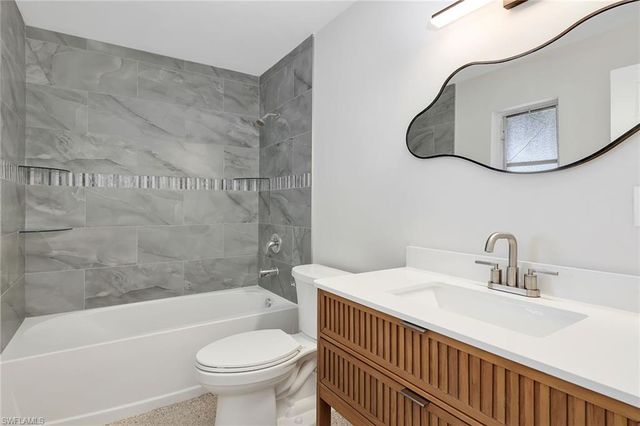 4014 4th AVE, Cape Coral, FL 33904