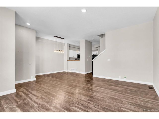 9758 Laredo St 29B, Commerce City, CO 80022