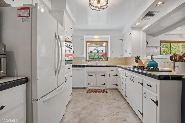 3806 Rosehedge Drive, Fullerton, CA 92835