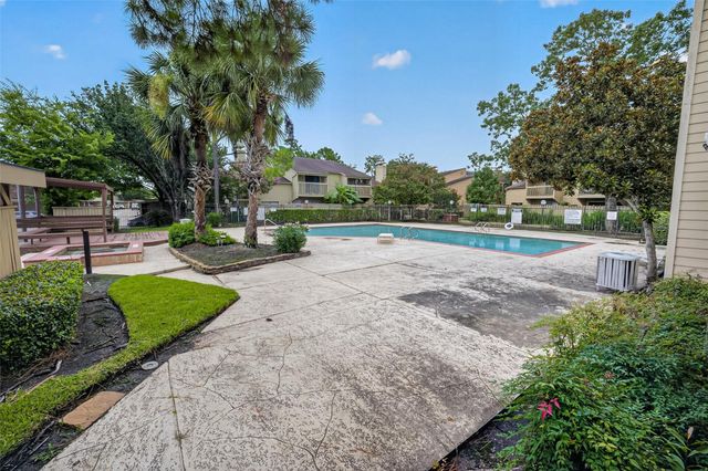 9435 Pagewood Lane, Houston, TX 77063