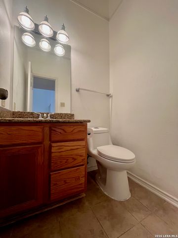 7734 Oakhill Park Dr, San Antonio, TX 78249