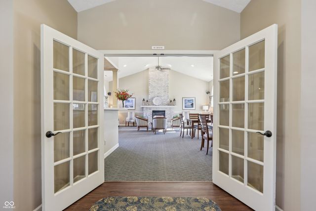 11130 Vineyard Drive, Fishers, IN 46038