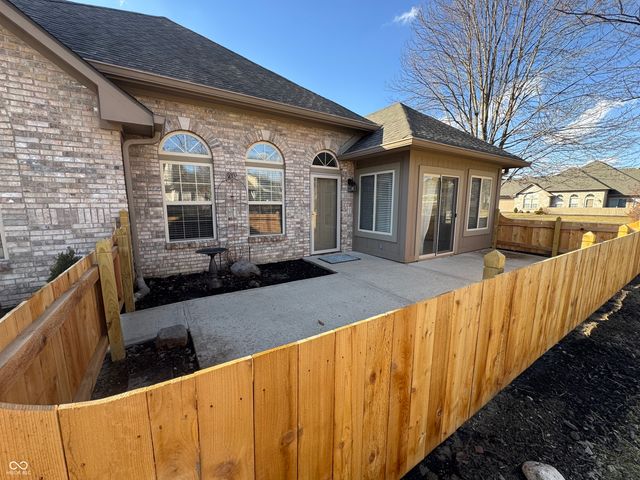 11130 Vineyard Drive, Fishers, IN 46038