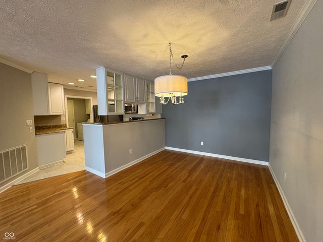 11130 Vineyard Drive, Fishers, IN 46038