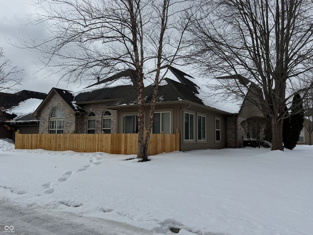 11130 Vineyard Drive, Fishers, IN 46038