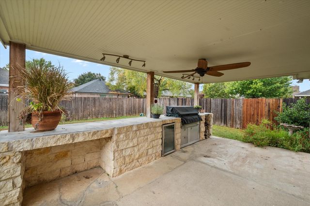4418 Shady Elm Drive, Mansfield, TX 76063
