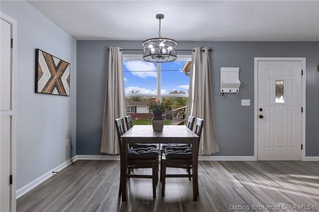 616 Castetter Road, Henryville, IN 47126