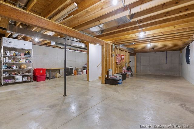 616 Castetter Road, Henryville, IN 47126