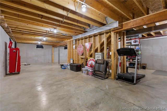 616 Castetter Road, Henryville, IN 47126