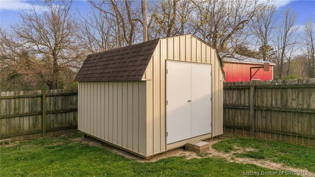 616 Castetter Road, Henryville, IN 47126