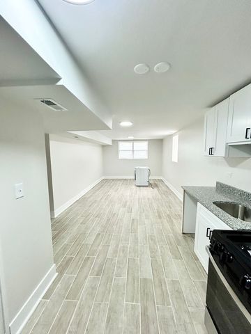 1146 N Lawndale Avenue G, Chicago, IL 60651