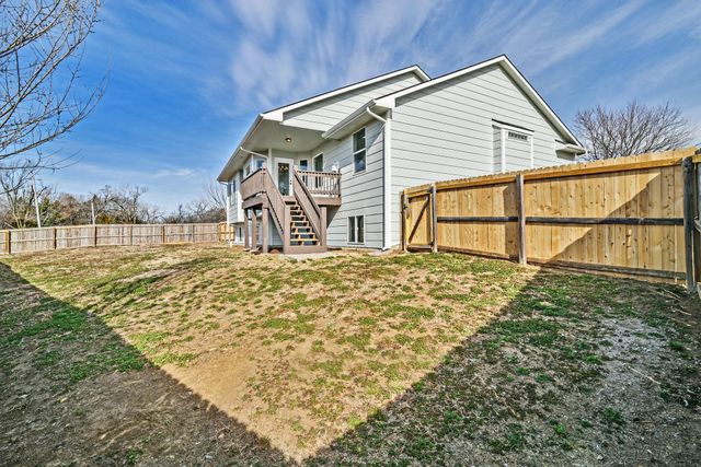 1227 S Horseback Ct, Wichita, KS 67230