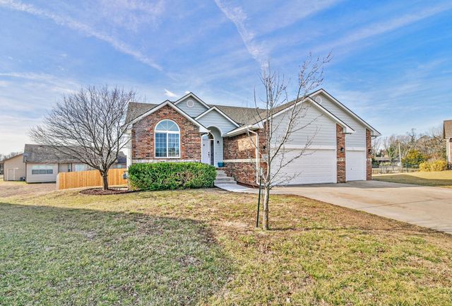 1227 S Horseback Ct, Wichita, KS 67230