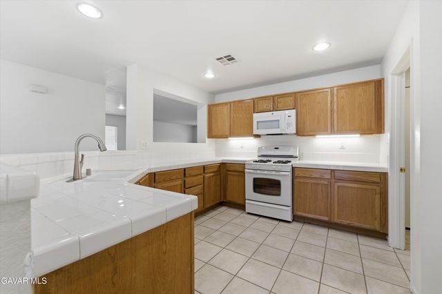 42144 Madison Court, Lancaster, CA 93536