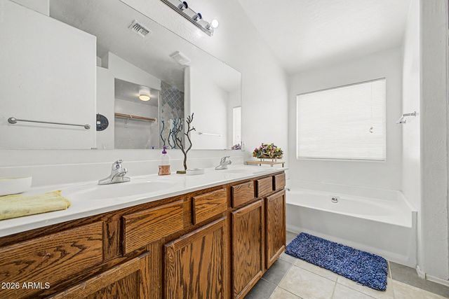 1618 W PECAN Road, Phoenix, AZ 85041