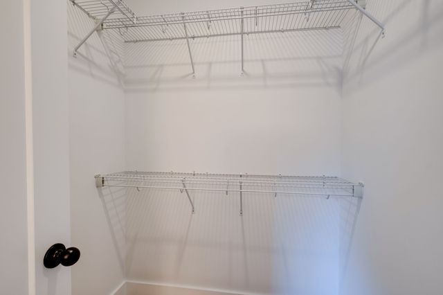 1272 Old County House Road, Charlotte, TN 37036