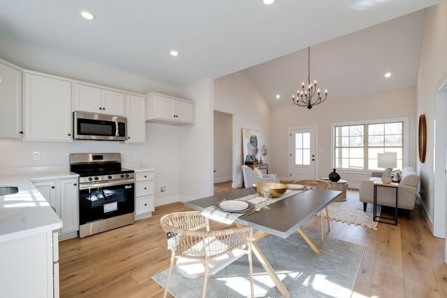 1272 Old County House Road, Charlotte, TN 37036