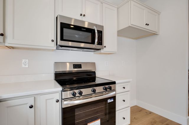 1272 Old County House Road, Charlotte, TN 37036