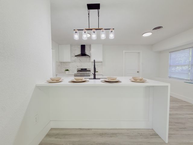 5520 Woodway Drive, Fort Worth, TX 76133