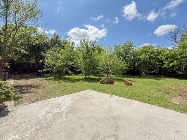 5520 Woodway Drive, Fort Worth, TX 76133