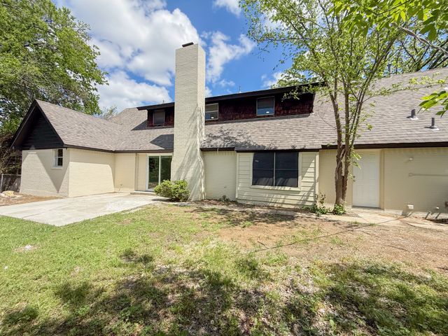 5520 Woodway Drive, Fort Worth, TX 76133