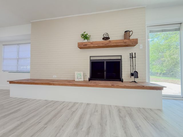 5520 Woodway Drive, Fort Worth, TX 76133