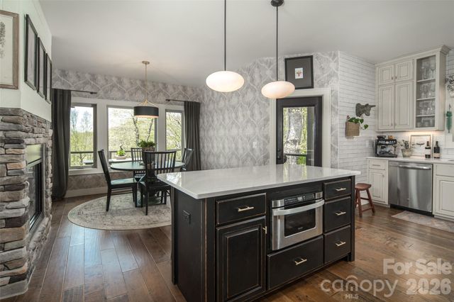 497 Black Locust Circle, Blowing Rock, NC 28605