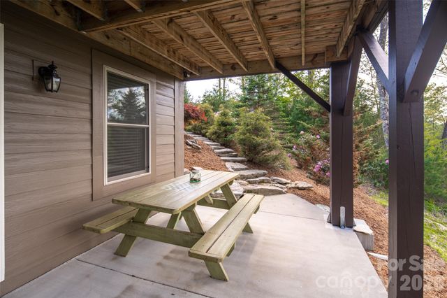 497 Black Locust Circle, Blowing Rock, NC 28605