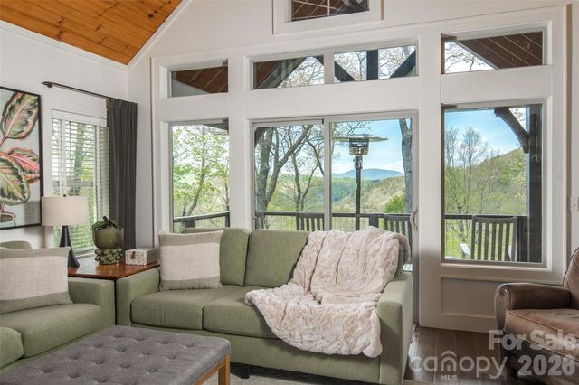 497 Black Locust Circle, Blowing Rock, NC 28605
